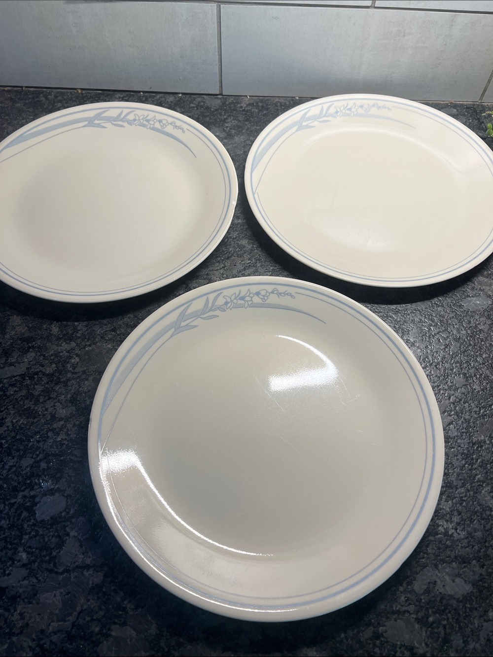 Vintage Corelle BLUE LILY Dinner Plates with Subtle Blue Trim - Set of 3